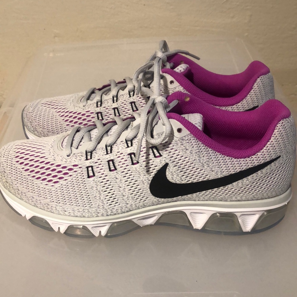 Nike Sneakers NWOT